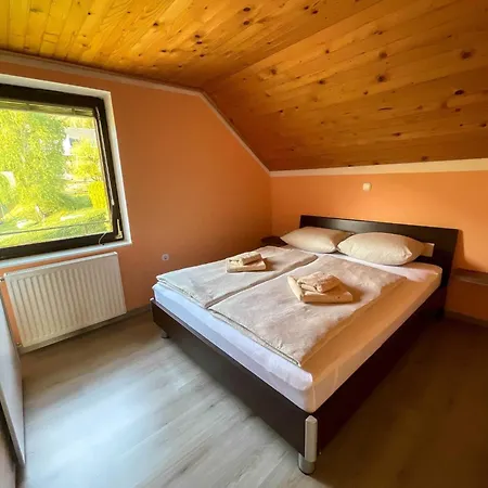 Two Bedroom With Balcony And Mountain View Appartement