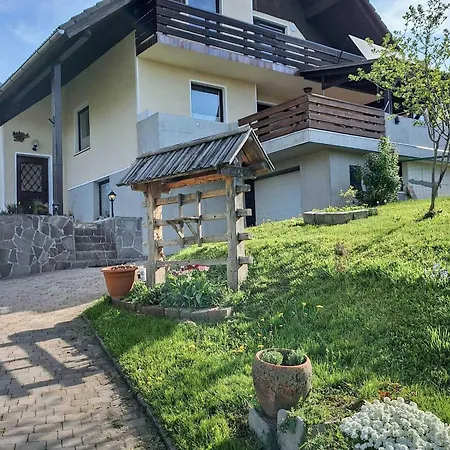 Two Bedroom With Balcony And Mountain View Daire *