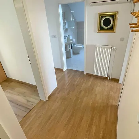 公寓 Two Bedroom With Balcony And Mountain View