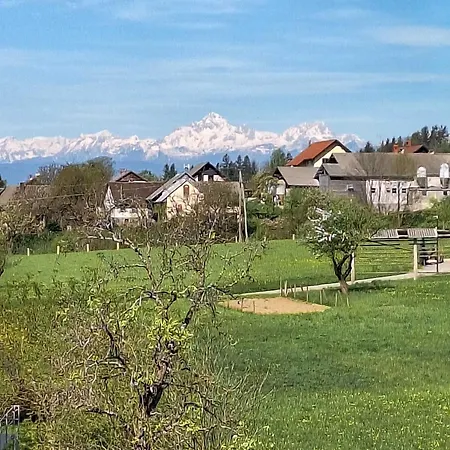 公寓 Two Bedroom With Balcony And Mountain View
