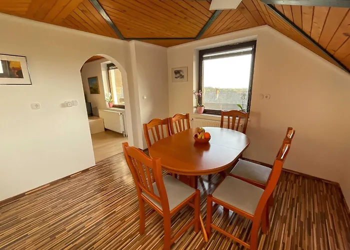 Two Bedroom With Balcony And Mountain View * פרדבור