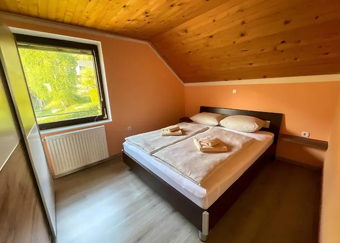 Two Bedroom With Balcony And Mountain View Апартаменты